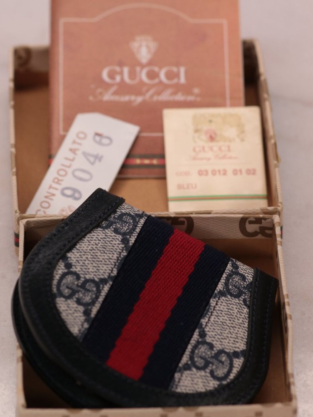 NIB Vintage Gucci Accessory Collection GG Supreme Web Pill Case Box Set Pristine